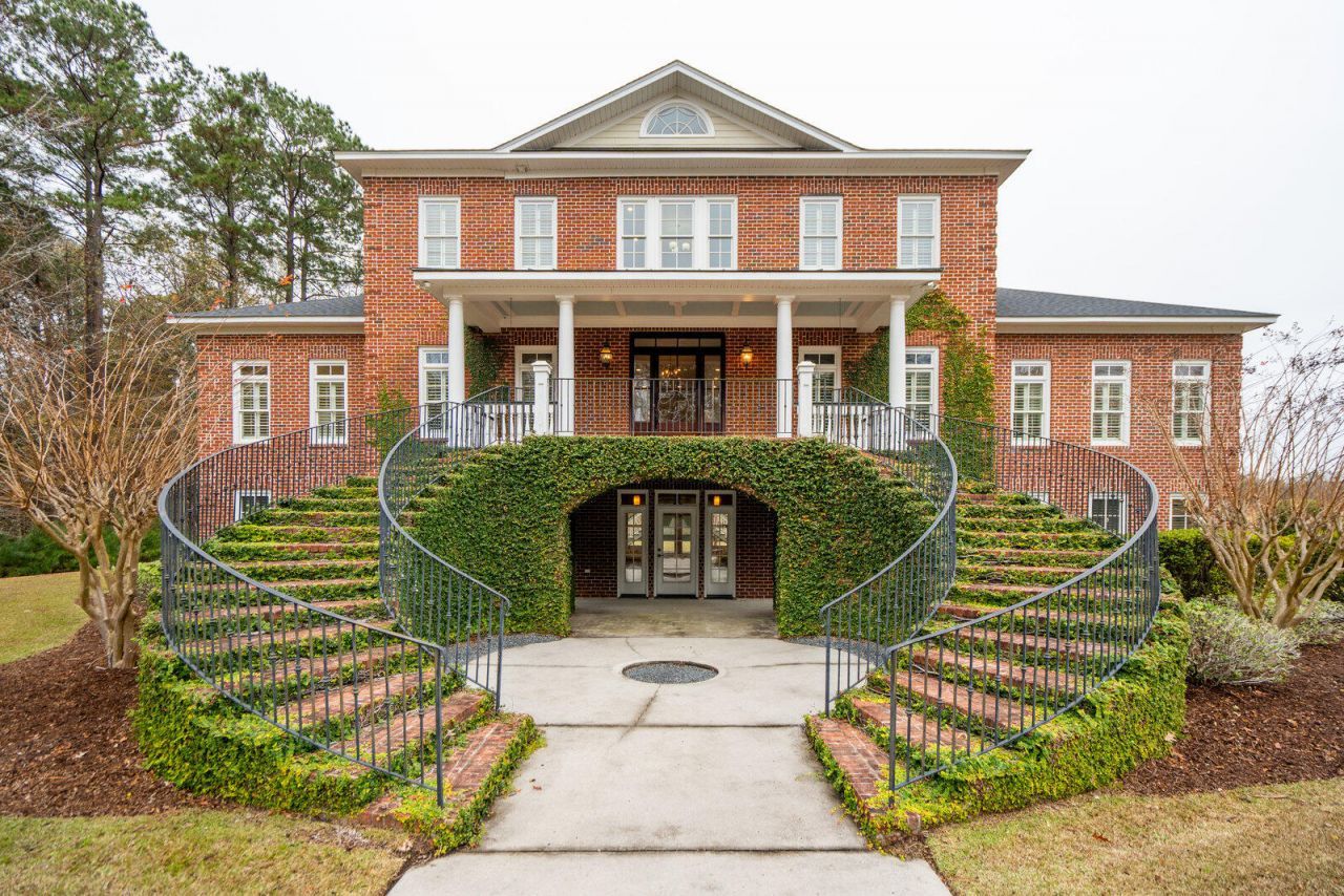 349 Mentor Road Photo 5