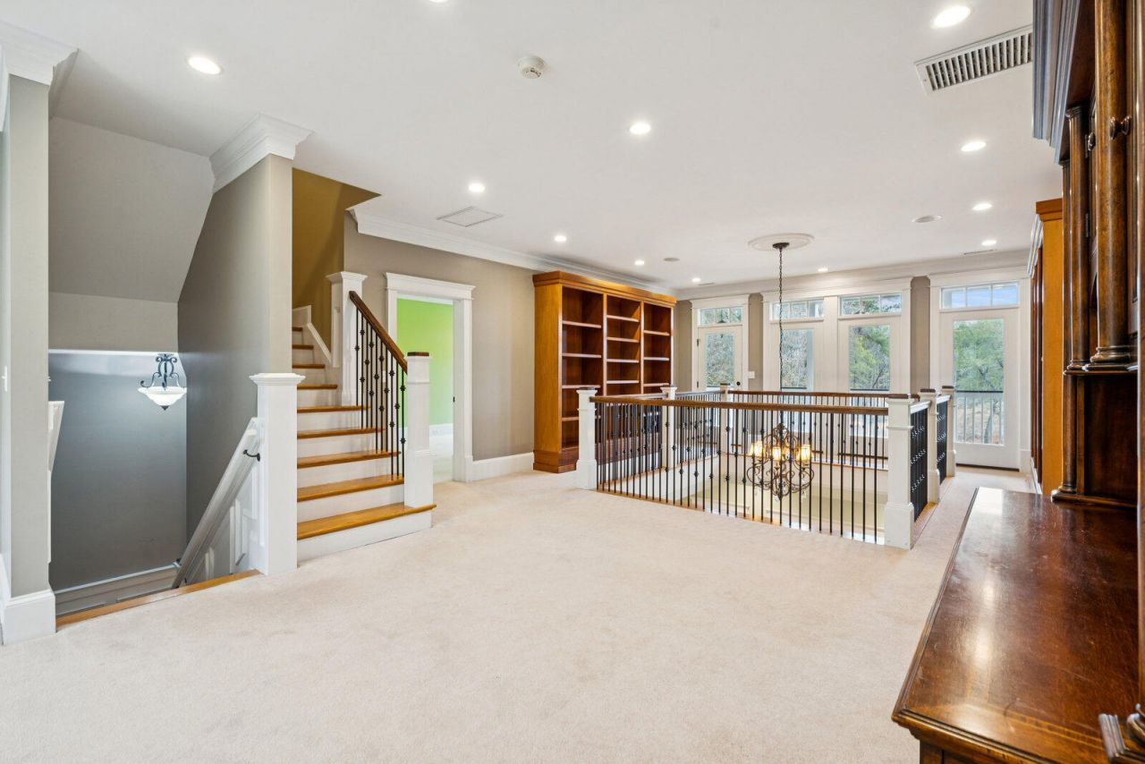 349 Mentor Road Photo 54