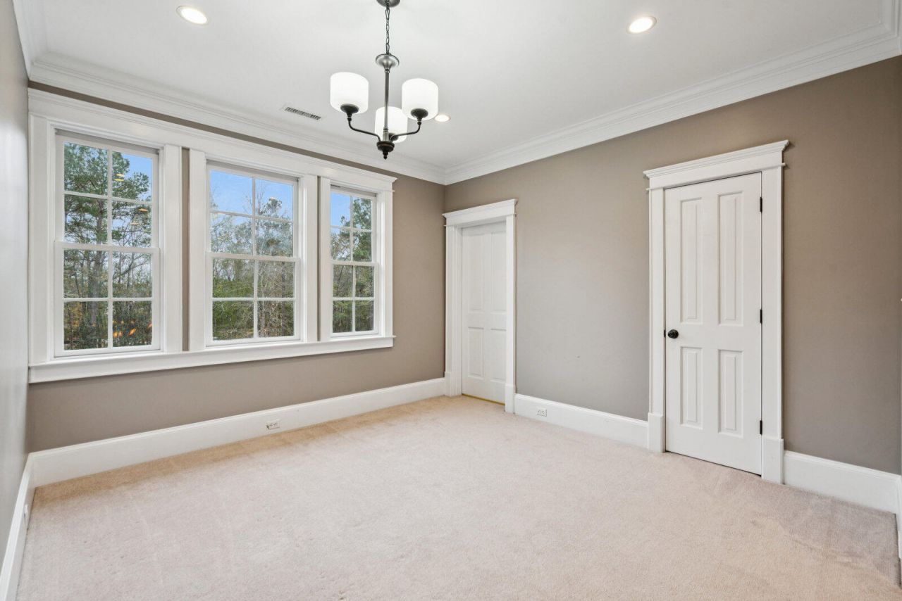 349 Mentor Road Photo 55