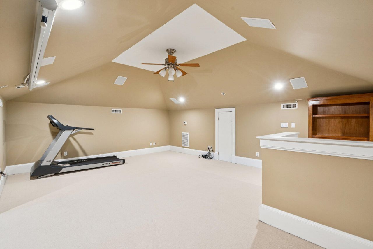 349 Mentor Road Photo 69