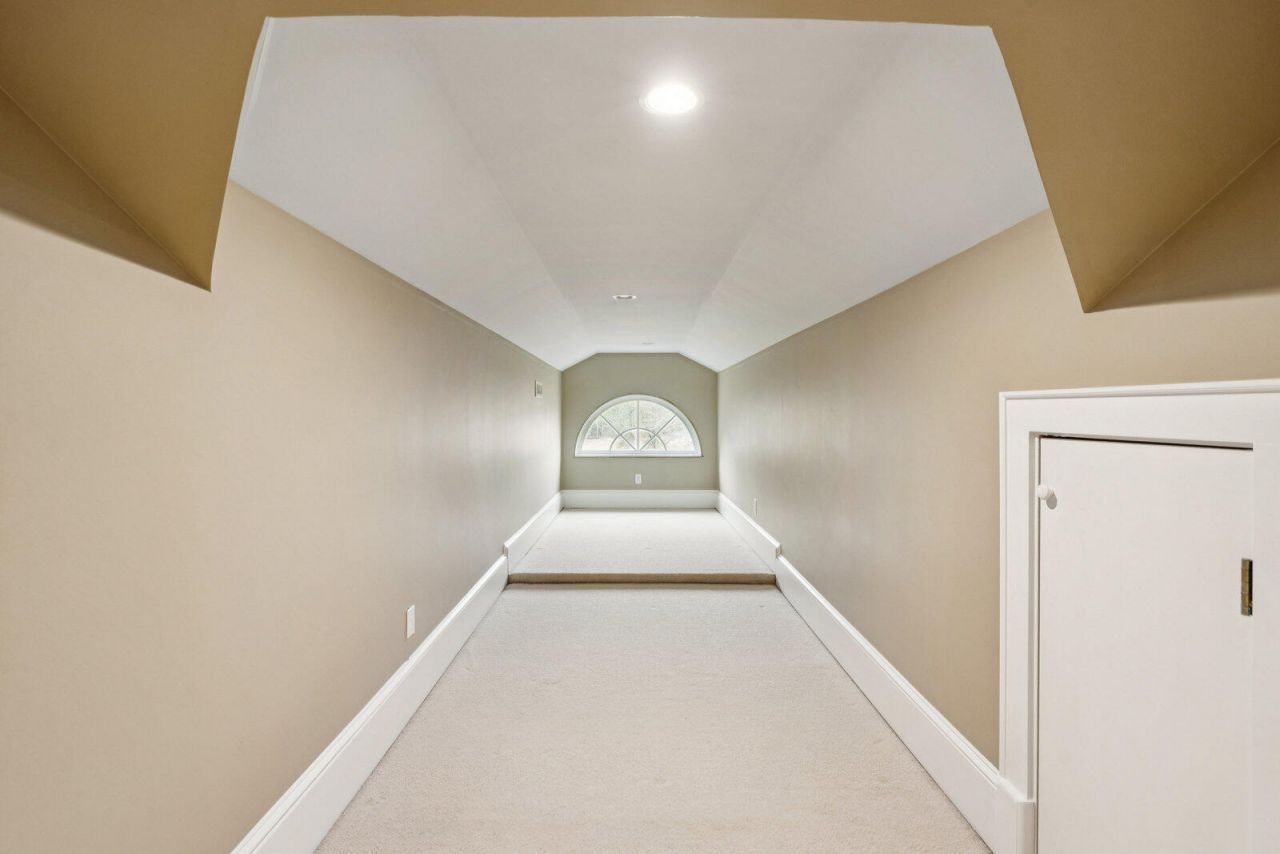349 Mentor Road Photo 70