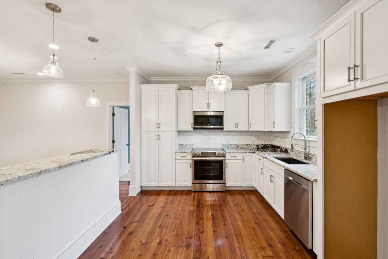 349 Mentor Road Photo 80