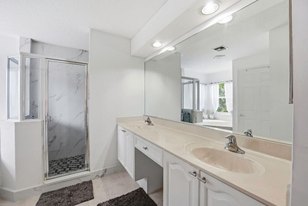 4162 Winnipeg Way, West Palm Beach, FL 33409 Photo