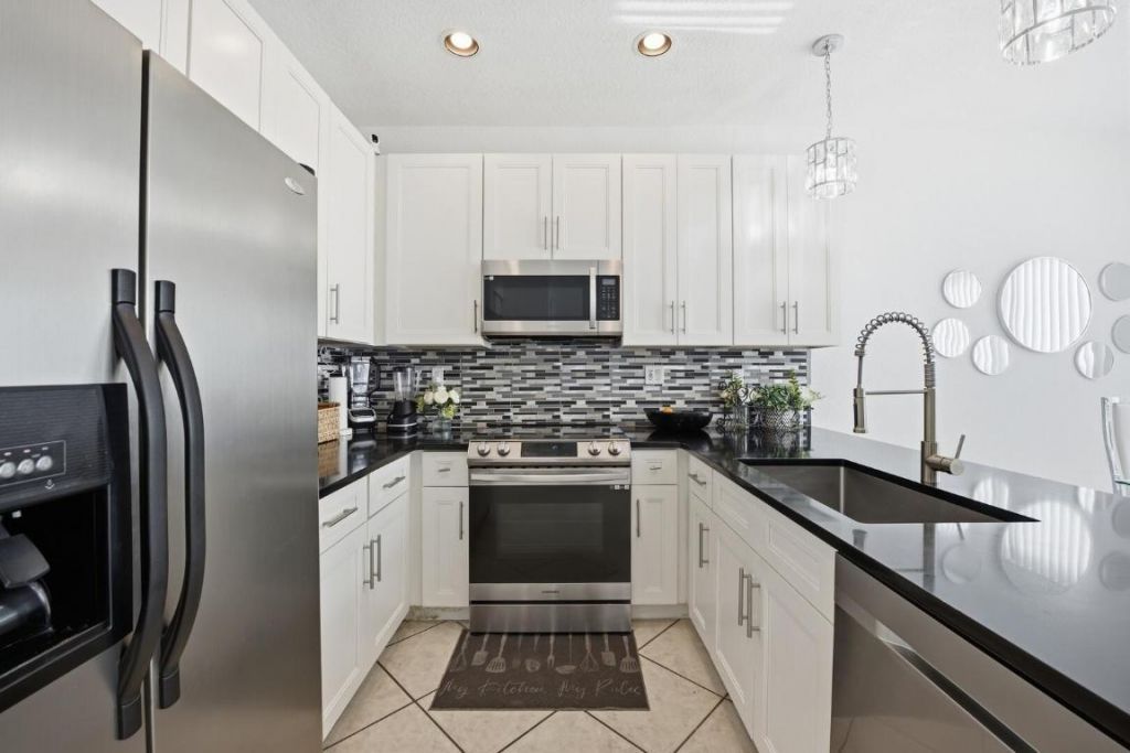 4162 Winnipeg Way, West Palm Beach, FL 33409 Photo