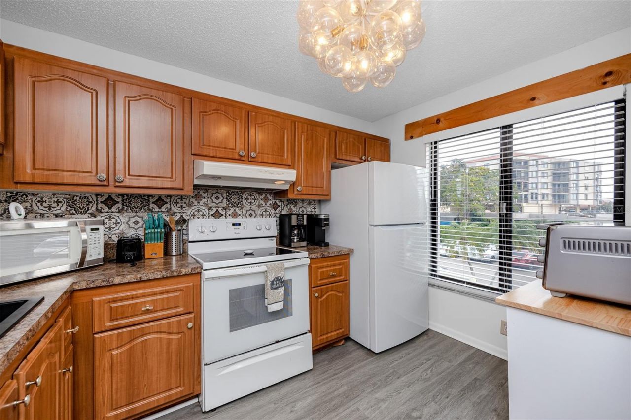 6113 Palma Del Mar Boulevard S, Unit 221, Saint Petersburg, FL 33715 Photo