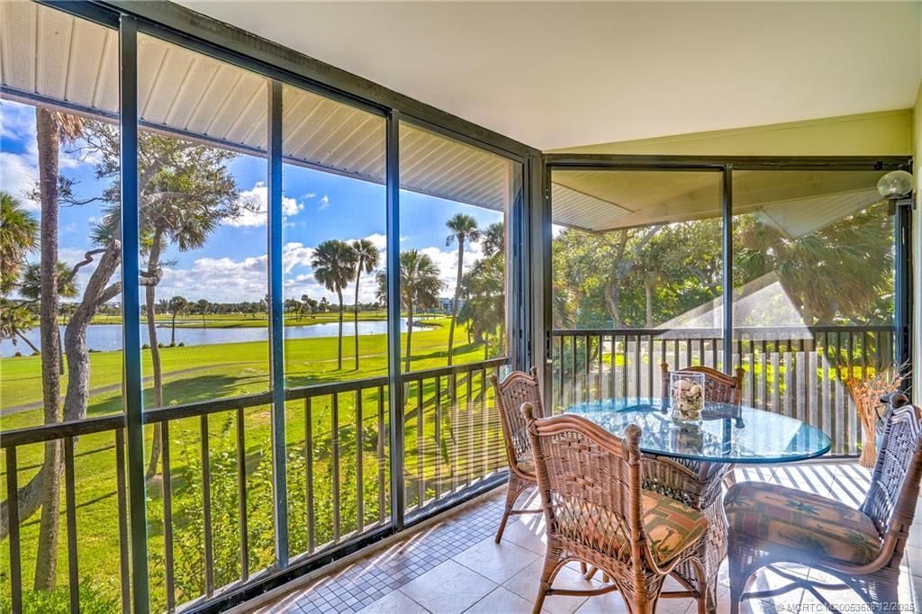 233 NE Edgewater Drive, Unit 204, Stuart, FL 34996 Photo