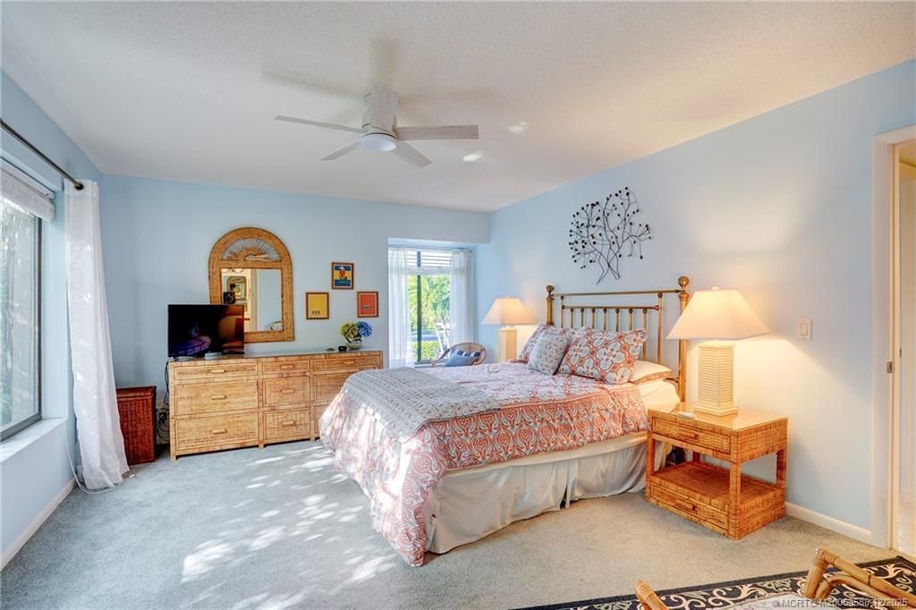 233 NE Edgewater Drive, Unit 204, Stuart, FL 34996 Photo