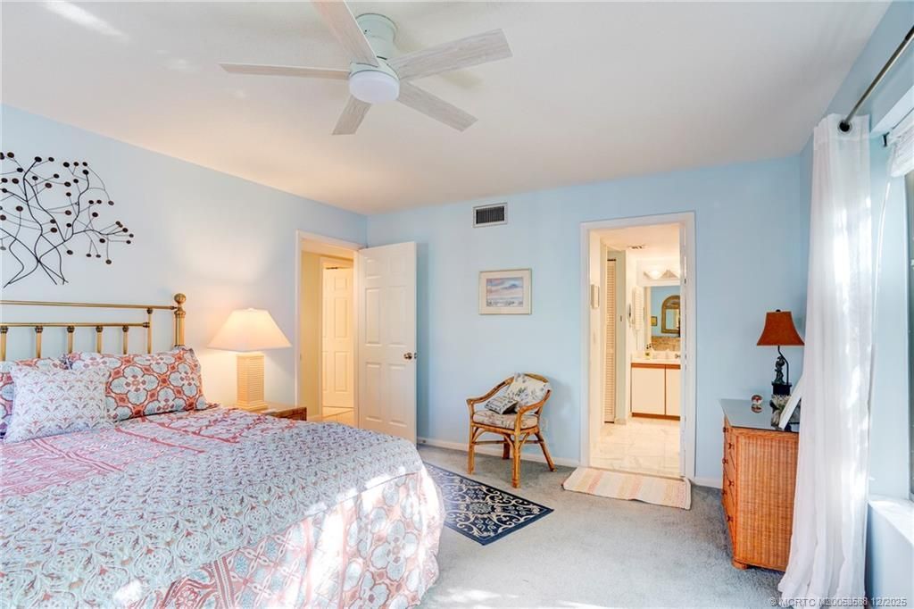 233 NE Edgewater Drive, Unit 204, Stuart, FL 34996 Photo