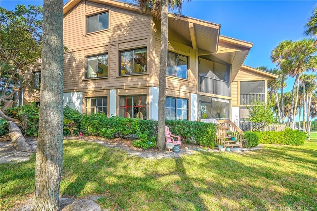 233 NE Edgewater Drive, Unit 204, Stuart, FL 34996 Photo