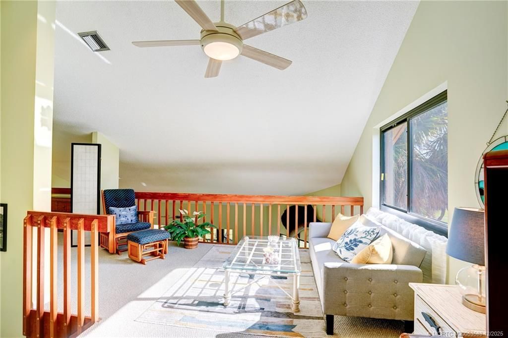 233 NE Edgewater Drive, Unit 204, Stuart, FL 34996 Photo