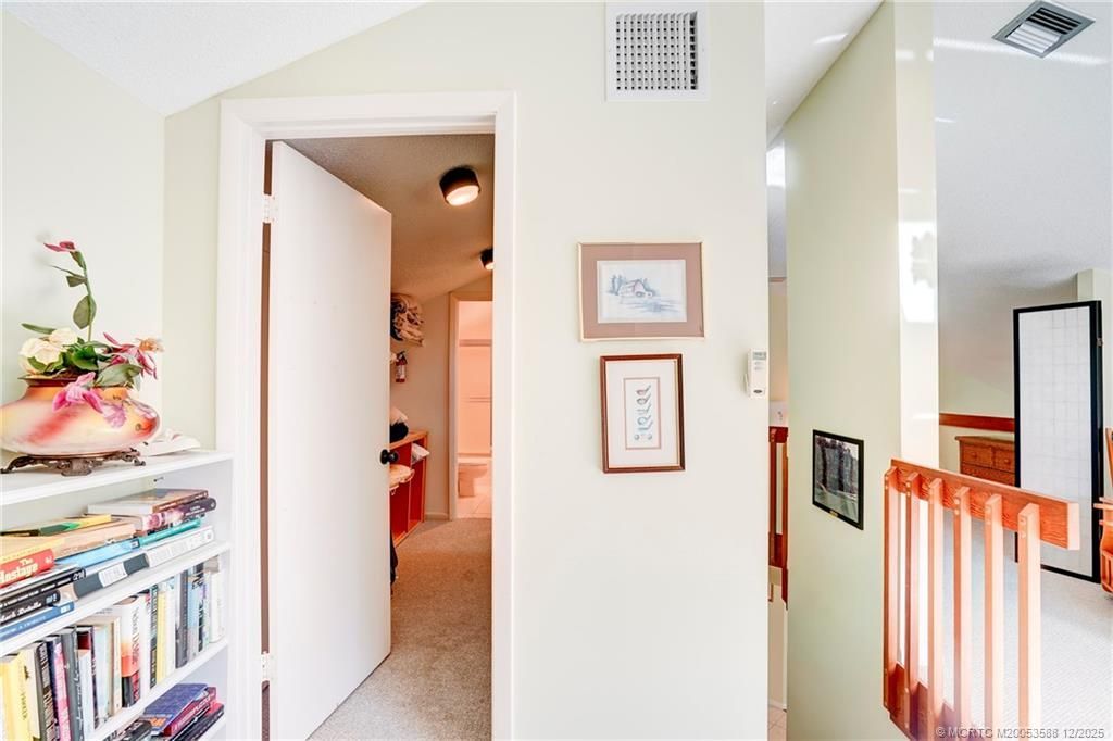 233 NE Edgewater Drive, Unit 204, Stuart, FL 34996 Photo