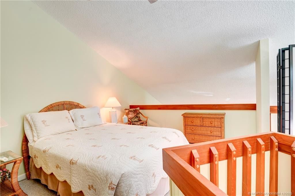 233 NE Edgewater Drive, Unit 204, Stuart, FL 34996 Photo
