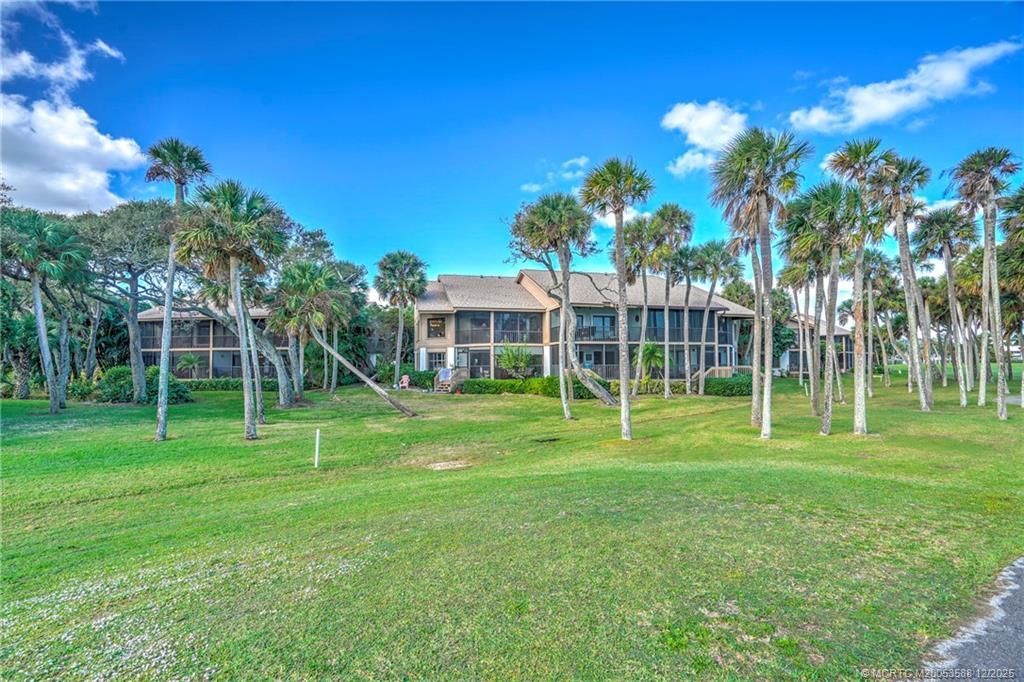 233 NE Edgewater Drive, Unit 204, Stuart, FL 34996 Photo