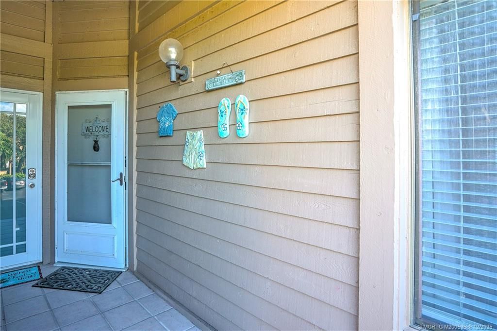 233 NE Edgewater Drive, Unit 204, Stuart, FL 34996 Photo