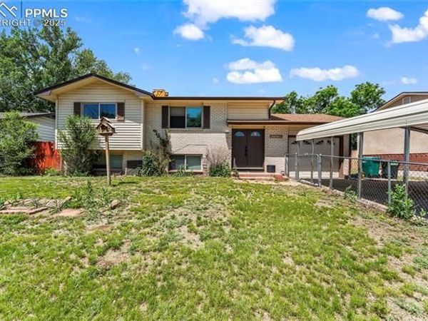 7210 Metropolitan Street, Colorado Springs, CO 80911