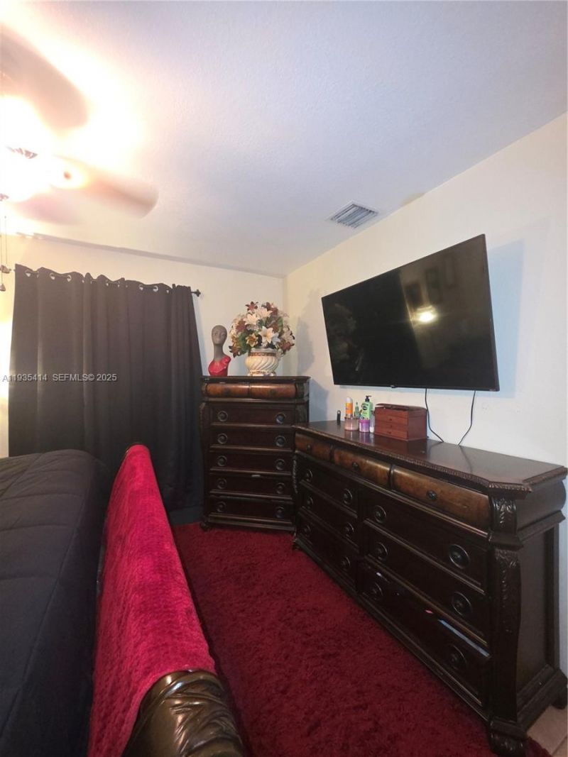 18953 SW 113th Ct , Miami, FL 33157 Photo