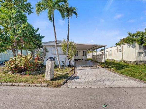 361 NW 135th Ave, Plantation, FL 33325