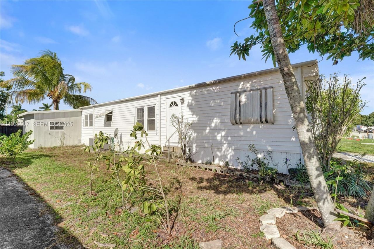 361 NW 135th Ave, Plantation, FL 33325 Photo