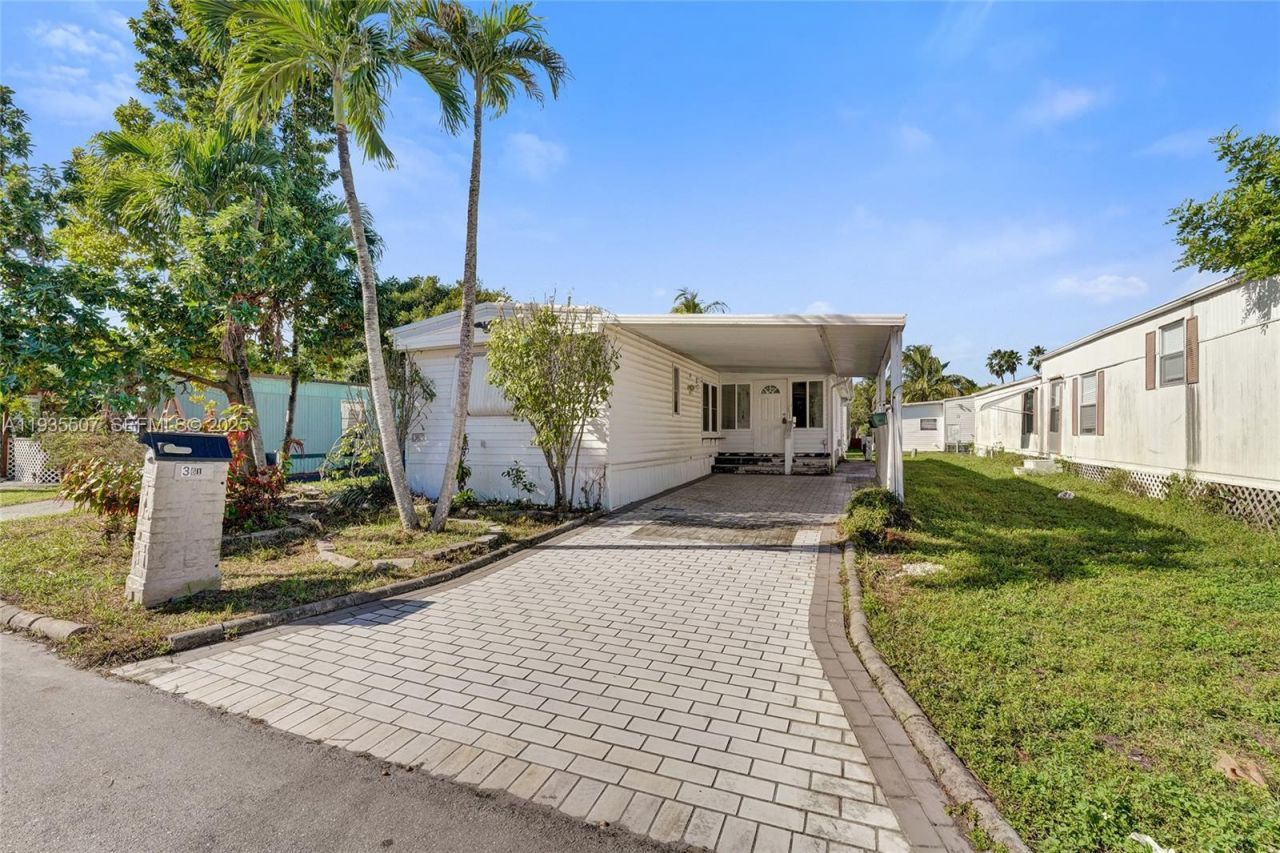 361 NW 135th Ave, Plantation, FL 33325 Photo
