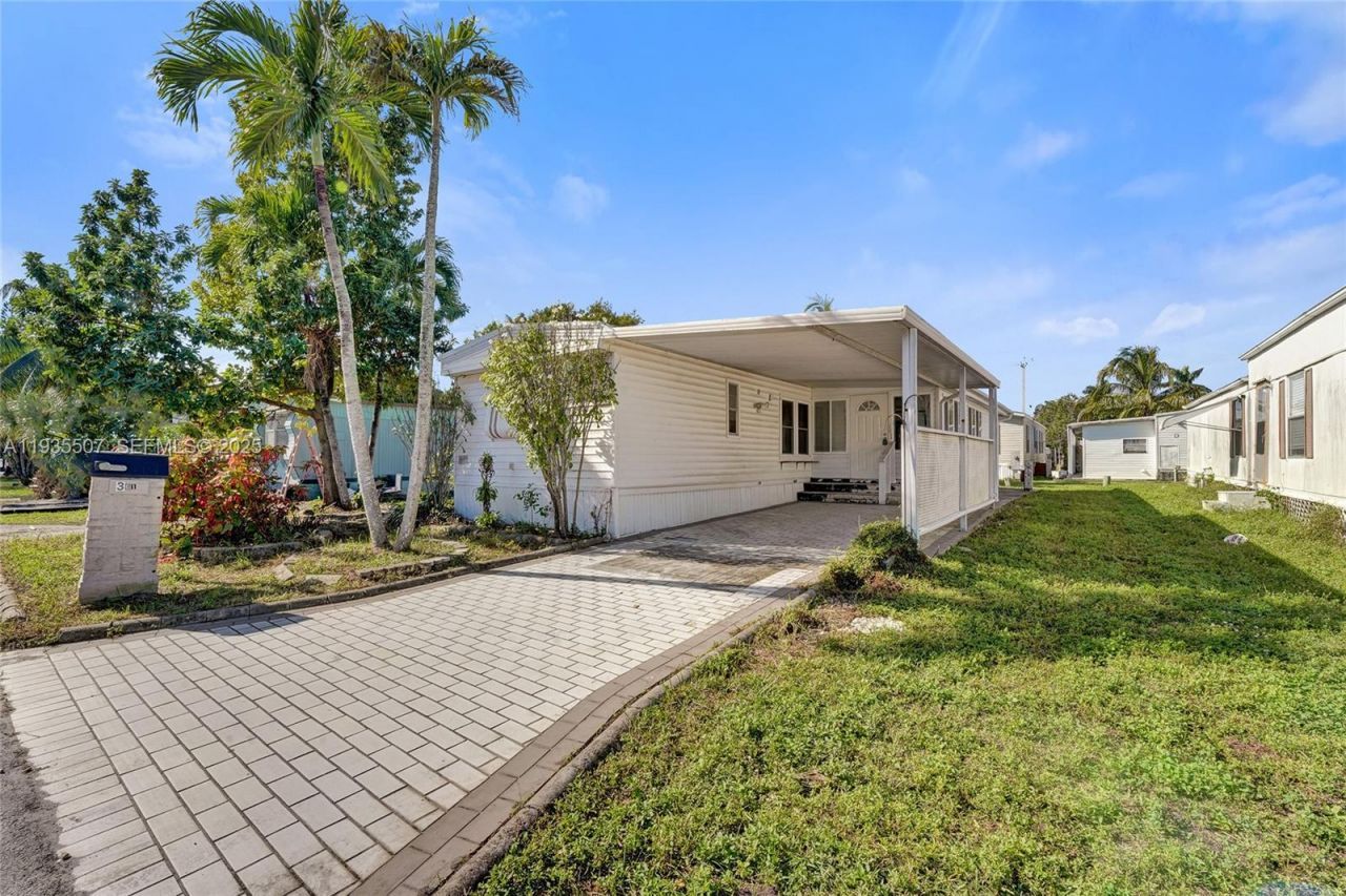 361 NW 135th Ave, Plantation, FL 33325 Photo