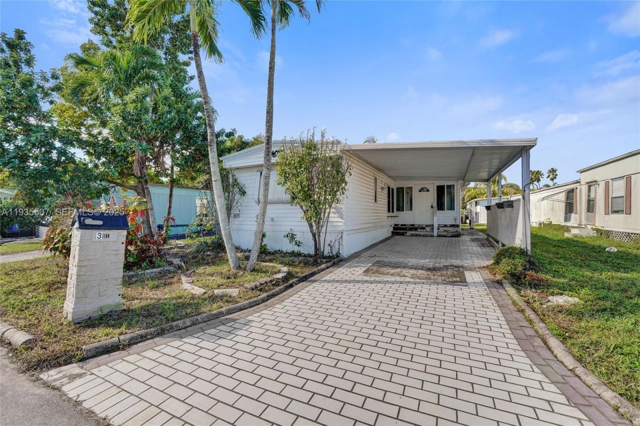 361 NW 135th Ave, Plantation, FL 33325 Photo