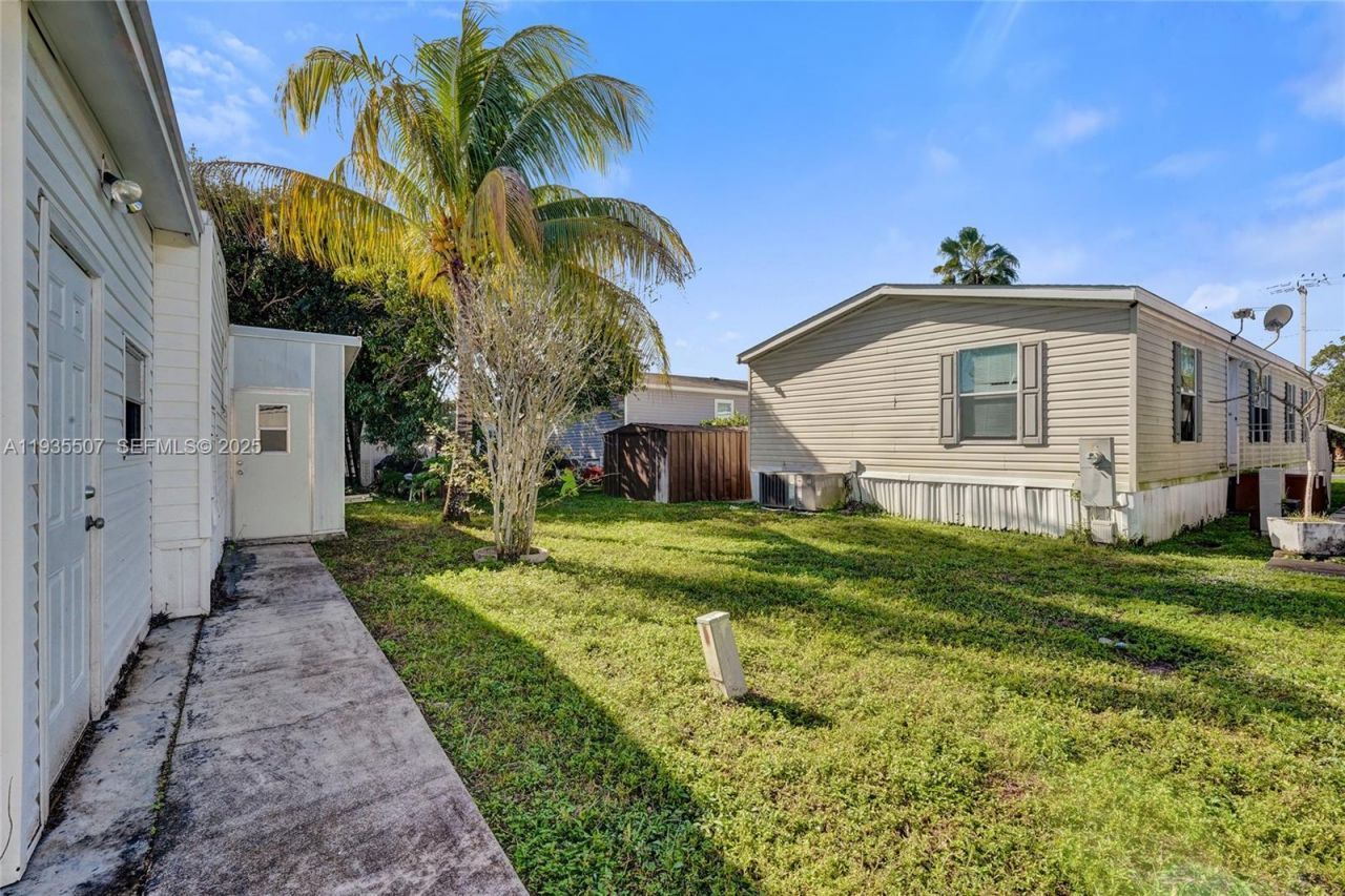 361 NW 135th Ave, Plantation, FL 33325 Photo