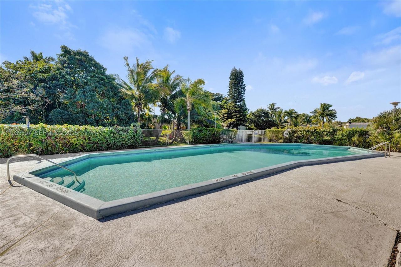 361 NW 135th Ave, Plantation, FL 33325 Photo