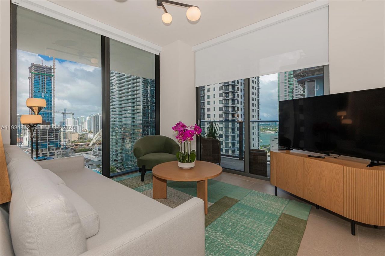 11 NE 6 St , Unit 2709, Miami, FL 33132 Photo