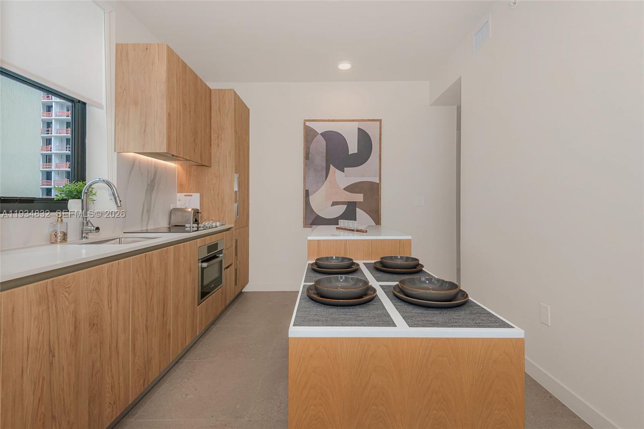 11 NE 6 St , Unit 2709, Miami, FL 33132 Photo