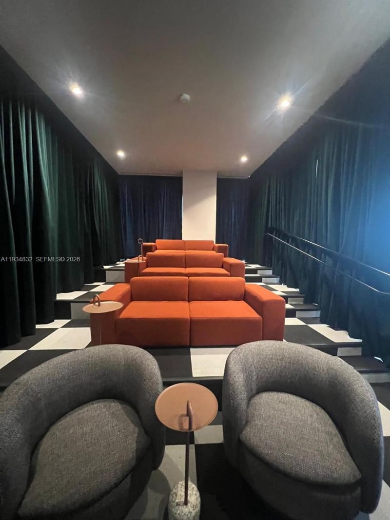 11 NE 6 St , Unit 2709, Miami, FL 33132 Photo