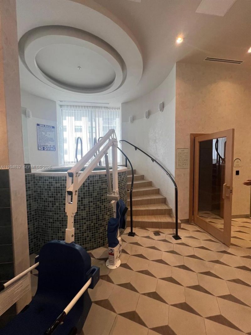 11 NE 6 St , Unit 2709, Miami, FL 33132 Photo