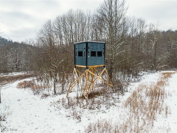 SE Deerhorn Road, Tippecanoe, OH 44699