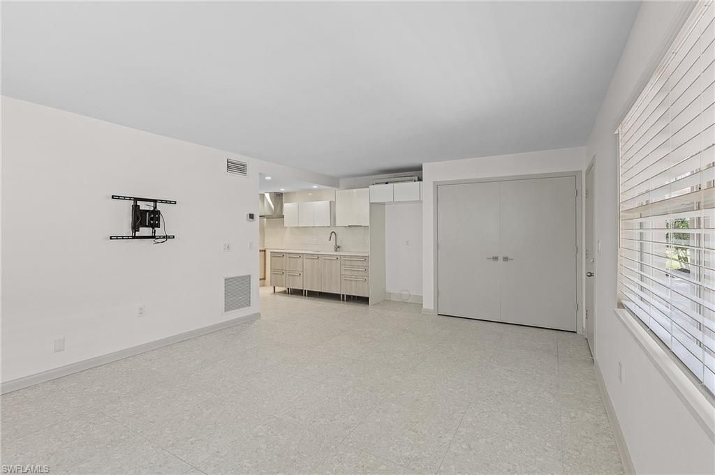 780 10th Ave S, Unit 4, Naples, FL 34102 Photo