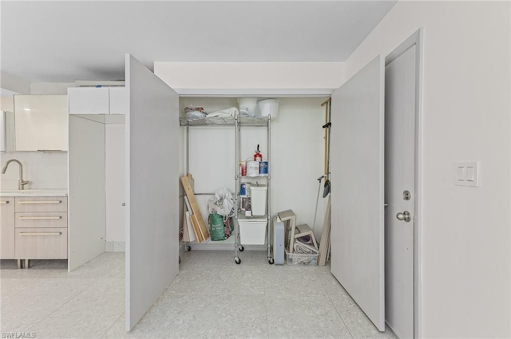 780 10th Ave S, Unit 4, Naples, FL 34102 Photo