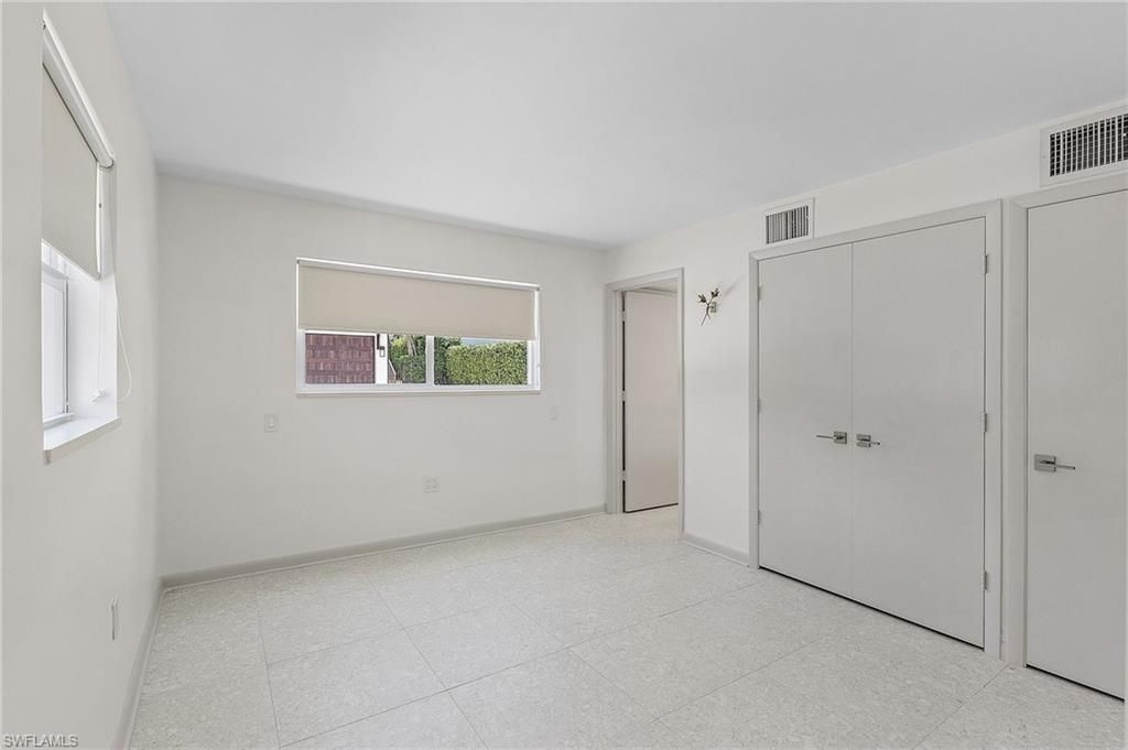 780 10th Ave S, Unit 4, Naples, FL 34102 Photo