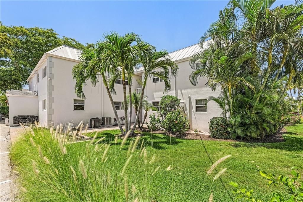 780 10th Ave S, Unit 4, Naples, FL 34102 Photo