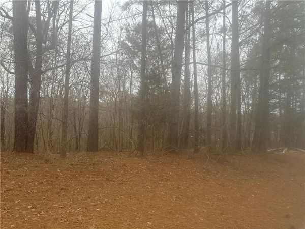 5221 Sandy Shores Court , Atlanta, GA 30038