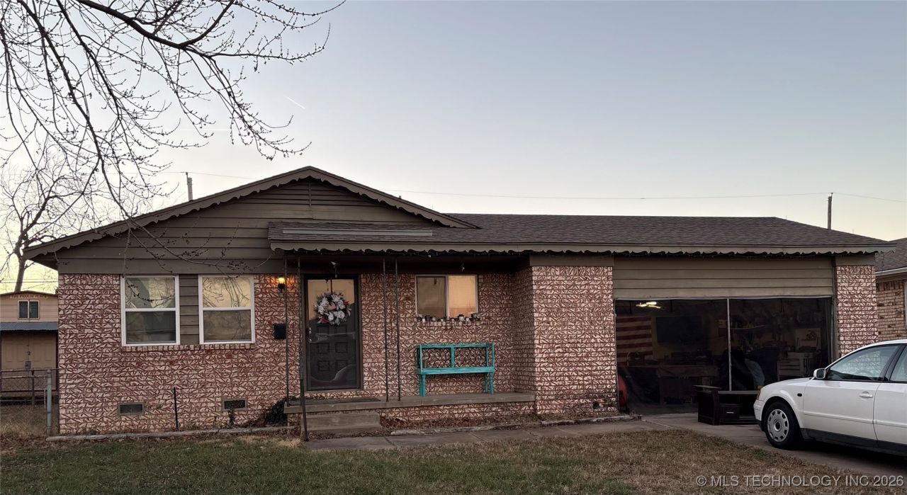 906 N Atlanta Street, Owasso, OK 74055 Main Photo