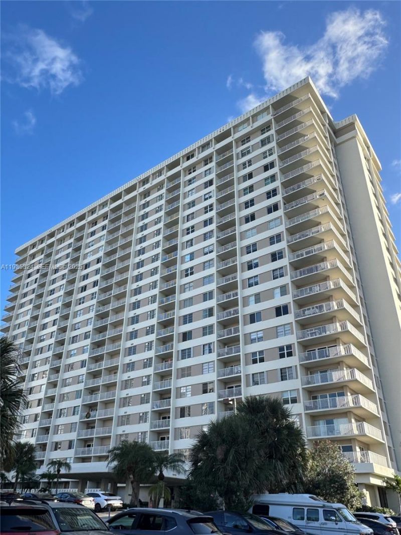 300 Bayview Dr, Unit 509, Sunny Isles Beach, FL 33160 Photo