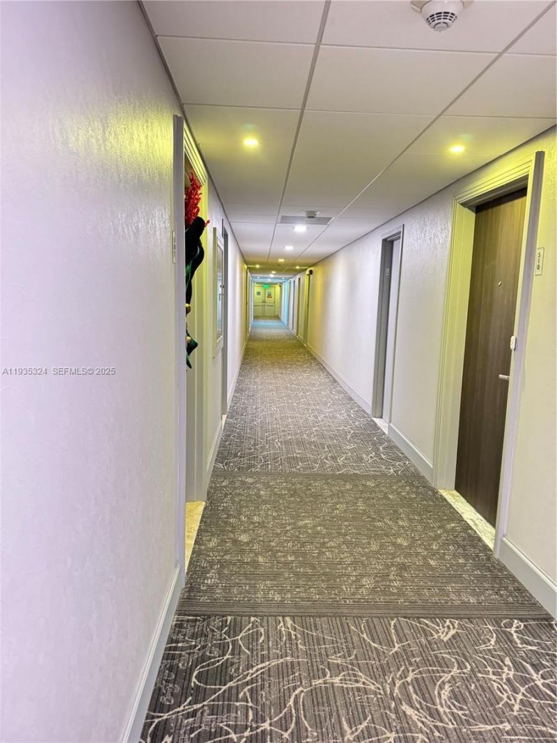 300 Bayview Dr, Unit 509, Sunny Isles Beach, FL 33160 Photo