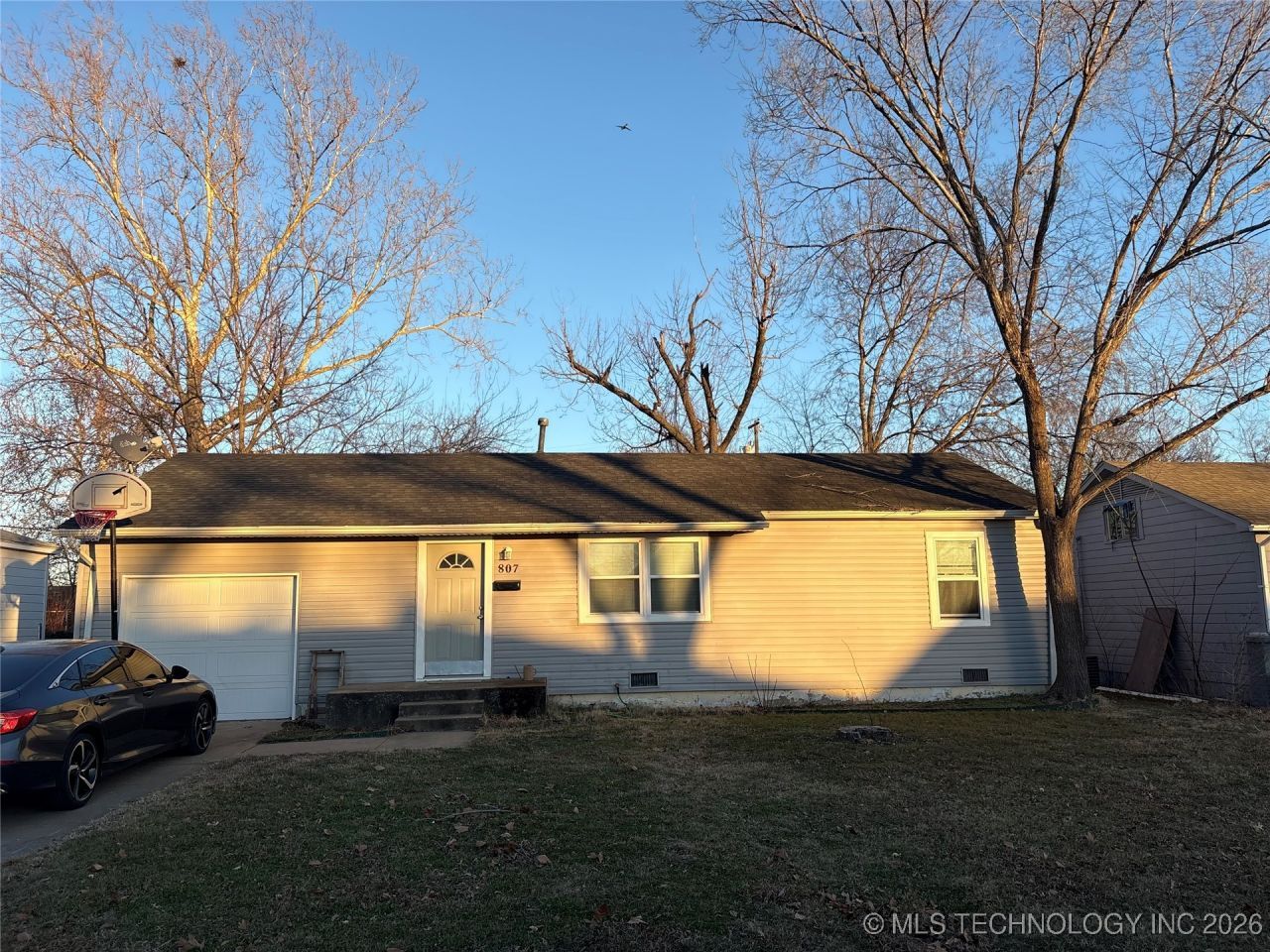 807 N Ash Street, Owasso, OK 74055 Main Photo