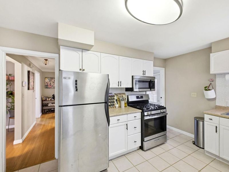 1071 N Hague Avenue, Columbus, OH 43204 Photo 10