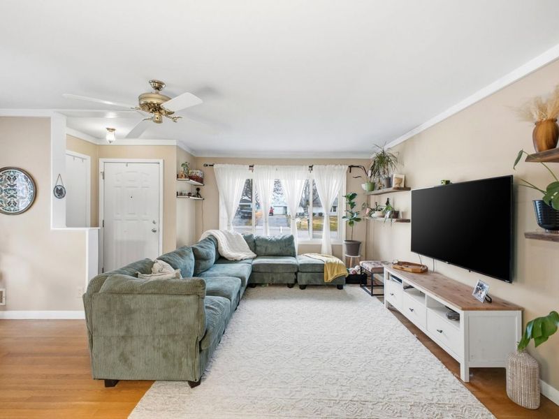 1071 N Hague Avenue, Columbus, OH 43204 Photo 4