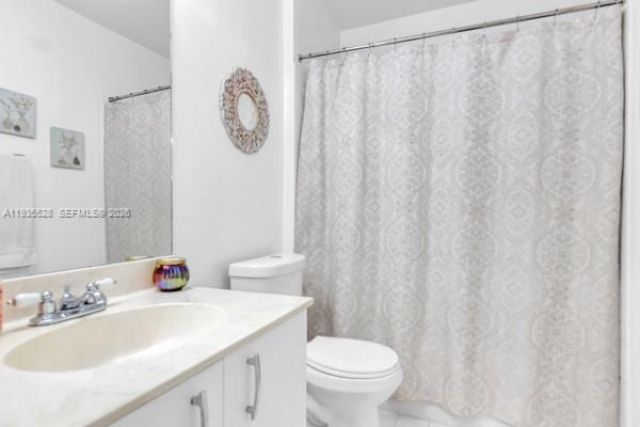 14817 Balgowan Rd, Unit 201-5, Miami Lakes, FL 33016 Photo