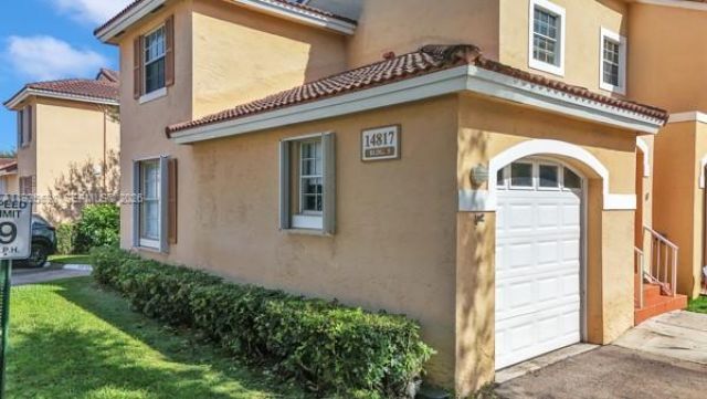 14817 Balgowan Rd, Unit 201-5, Miami Lakes, FL 33016 Photo