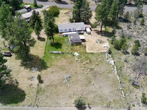 21657 Pinecrest Drive, Bly, OR 97622