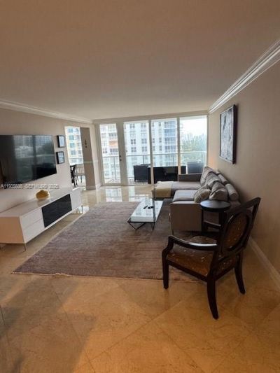230 174th St, Unit 808, Sunny Isles Beach, FL 33160 Photo