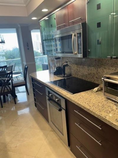 230 174th St, Unit 808, Sunny Isles Beach, FL 33160 Photo