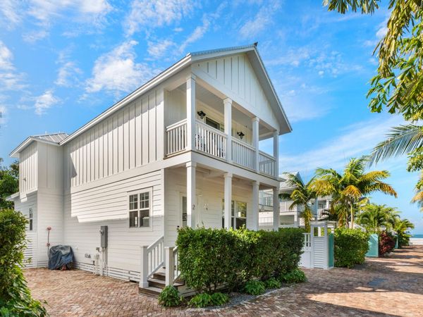 81906 Overseas Highway, Unit 2, ISLAMORADA, FL 33036