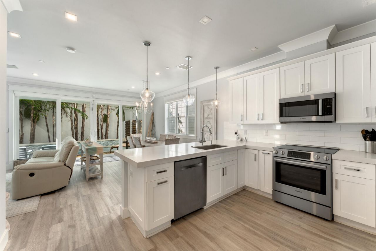 81906 Overseas Highway, Unit 2, Islamorada, FL 33036 Photo